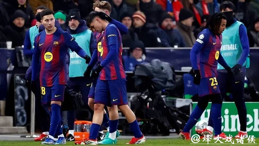 巴萨取胜代价高昂:佩德里腿筋受伤,预计缺席4-5周 巴萨取胜代价高昂:佩德里腿筋受伤,预计缺席4-5周