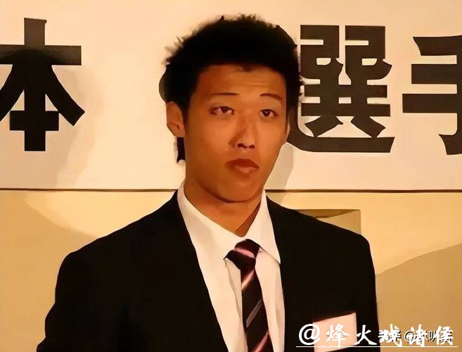 一边骂中国一边想捞金！张本天杰日本混不下去，竟想回国蹭红利